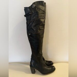 Vintage Y2K Siren by Mark Nason
Over The Knee Zipper Detail
Leather Boots Size 6